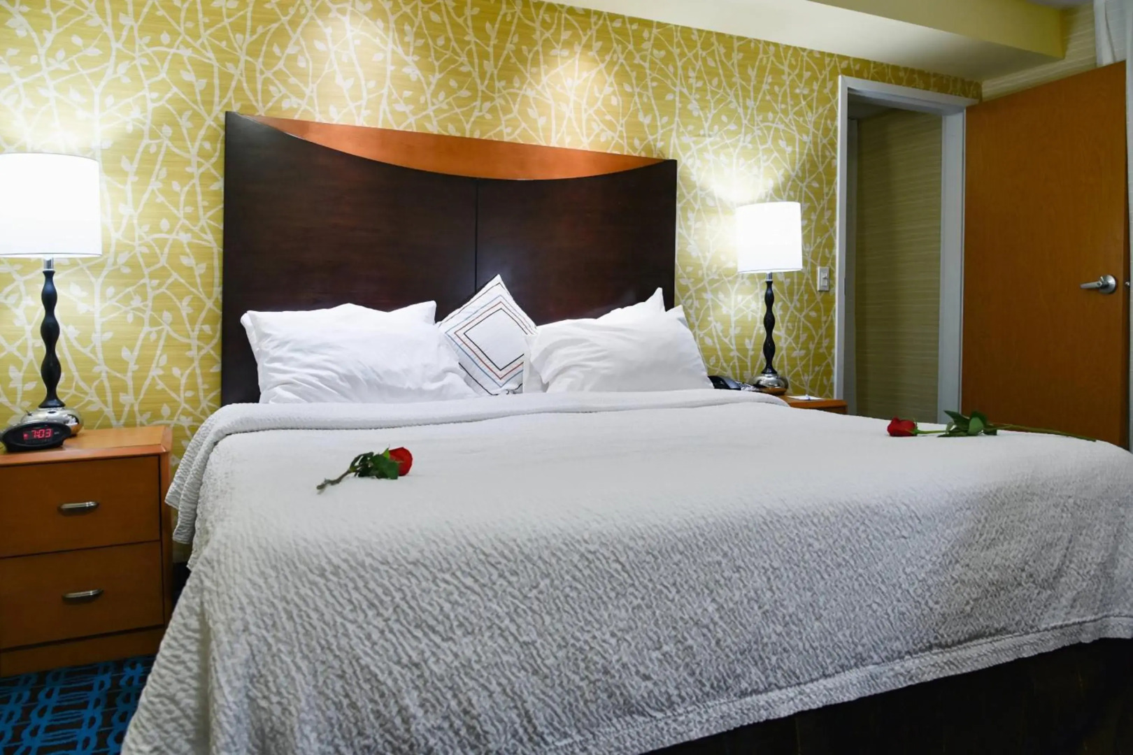 Fairfield Inn & Suites Hartford Airport