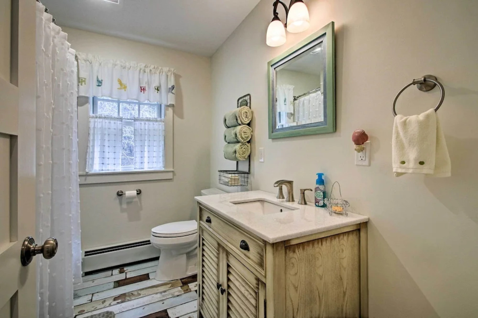 Boothbay Harbor Beach House By Park & Restaurants!