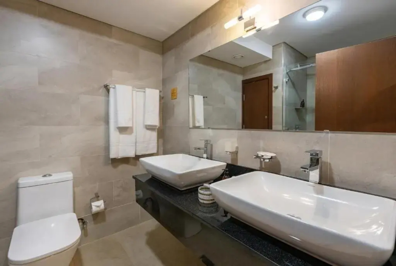 Mantis Kivu Marina Bay Hotel