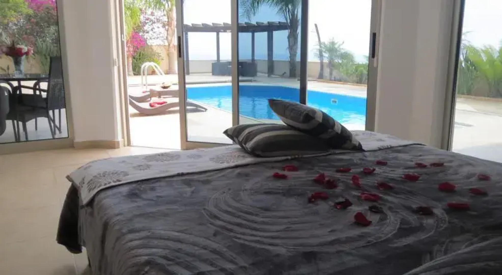 Sunset View Holiday Home