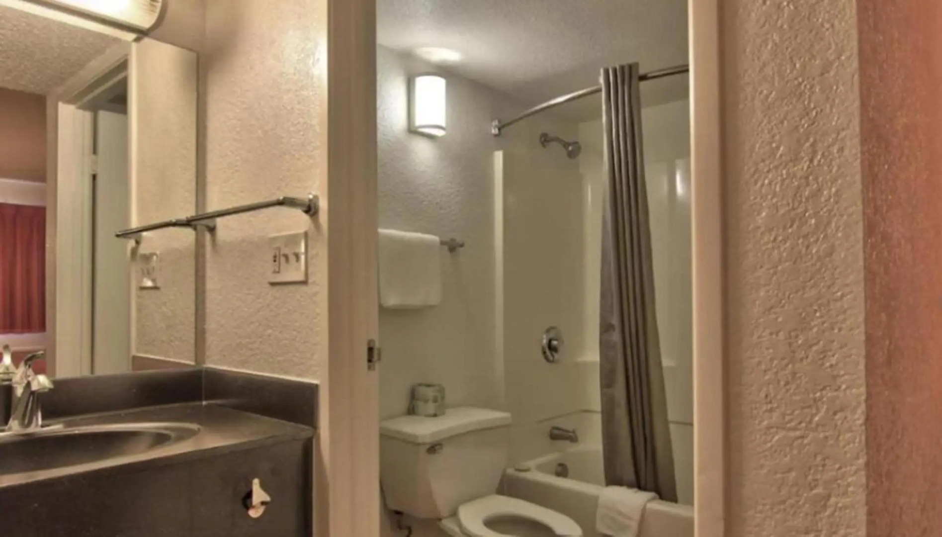 Motel 6 Sacramento, CA - Old Sacramento North