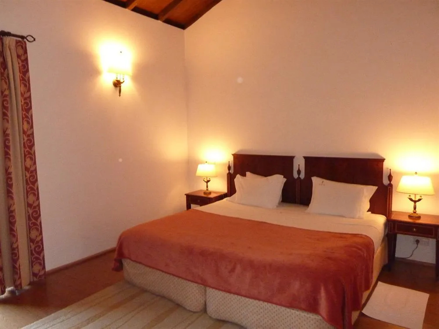 Mosteiro De S. Cristovao De Lafoes