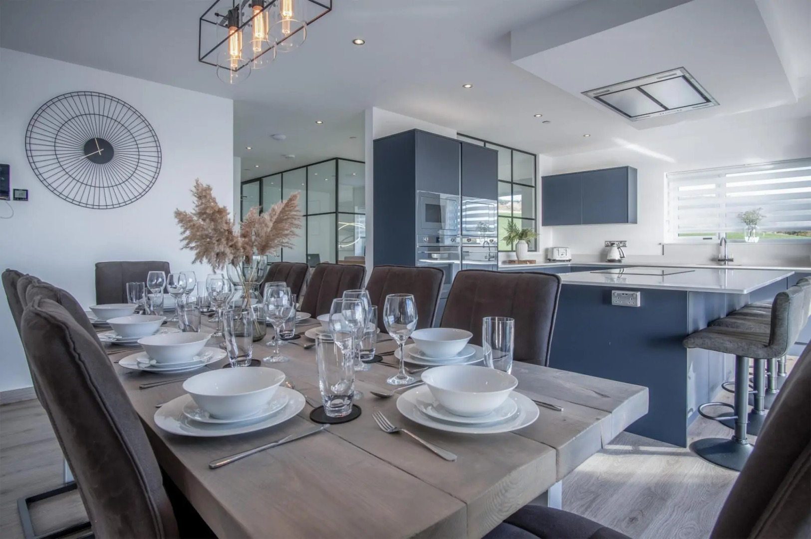 Sunrise - 5 Bedroom Luxurious Holiday Home - Pendine