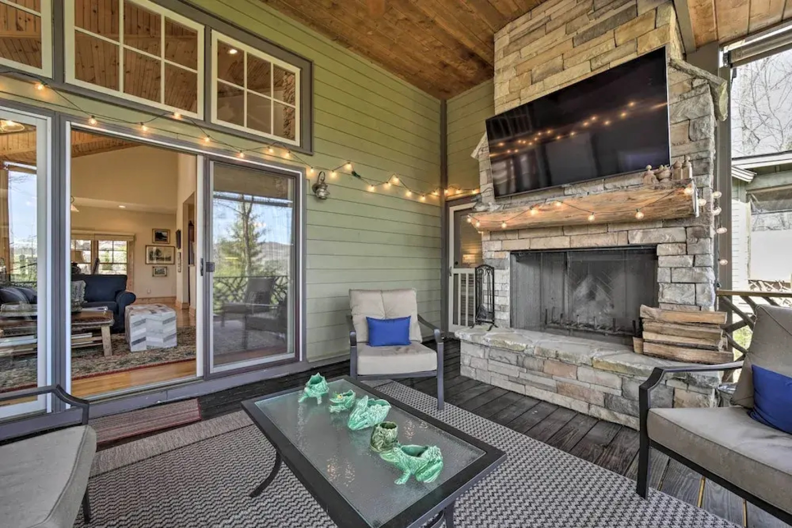 Beautiful Lake Glenville Townhome w/ Mountain View