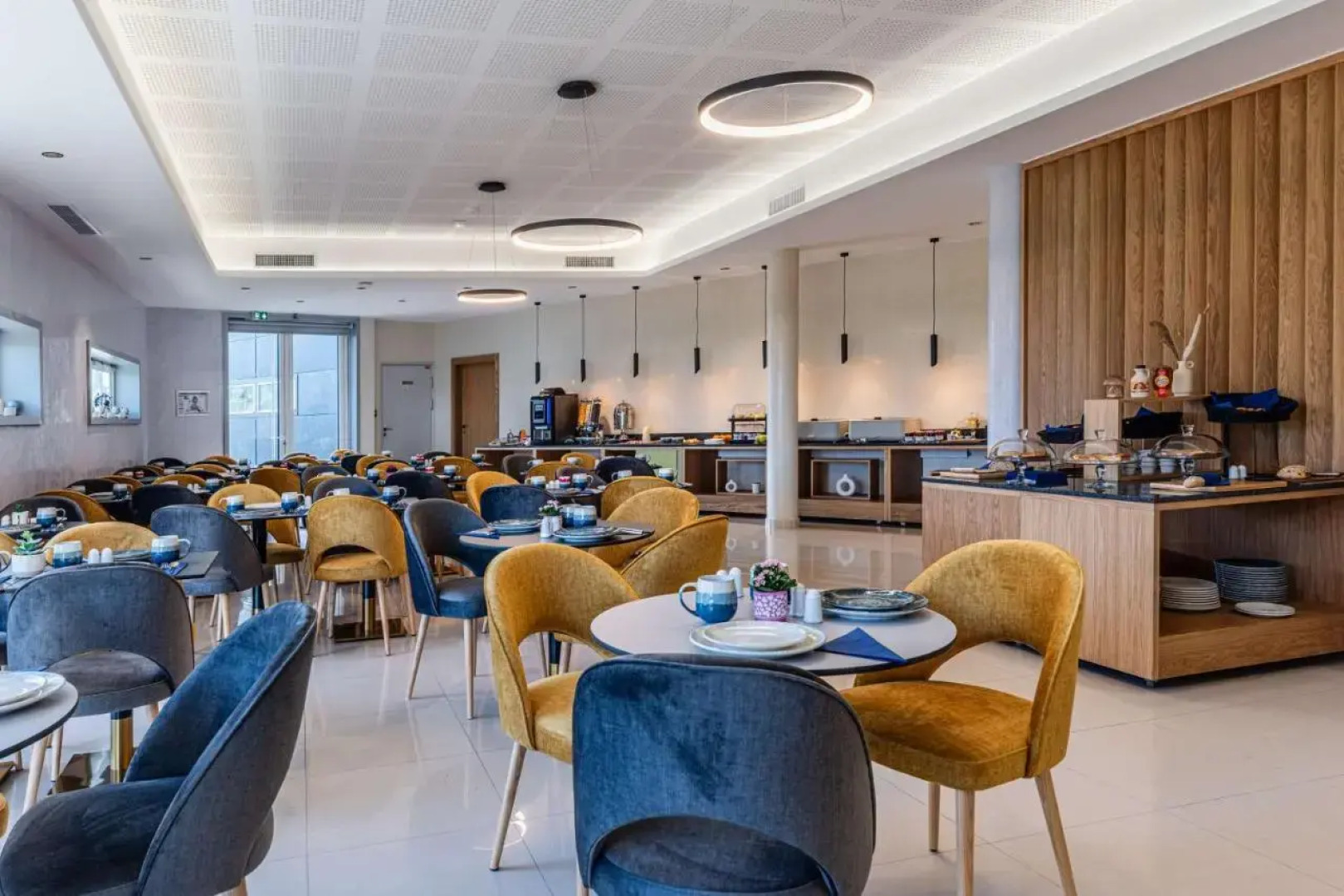 Brit Hotel Privilège Paris - Rosny