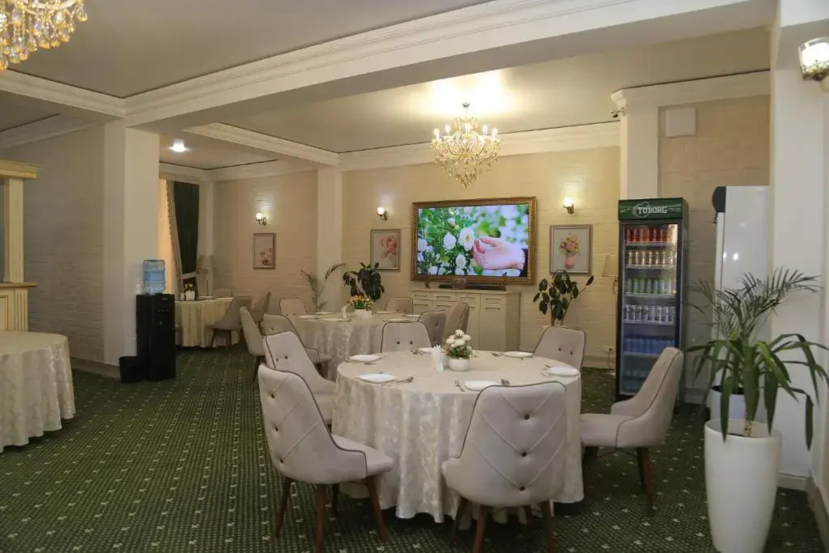 Bek Plus Hotel