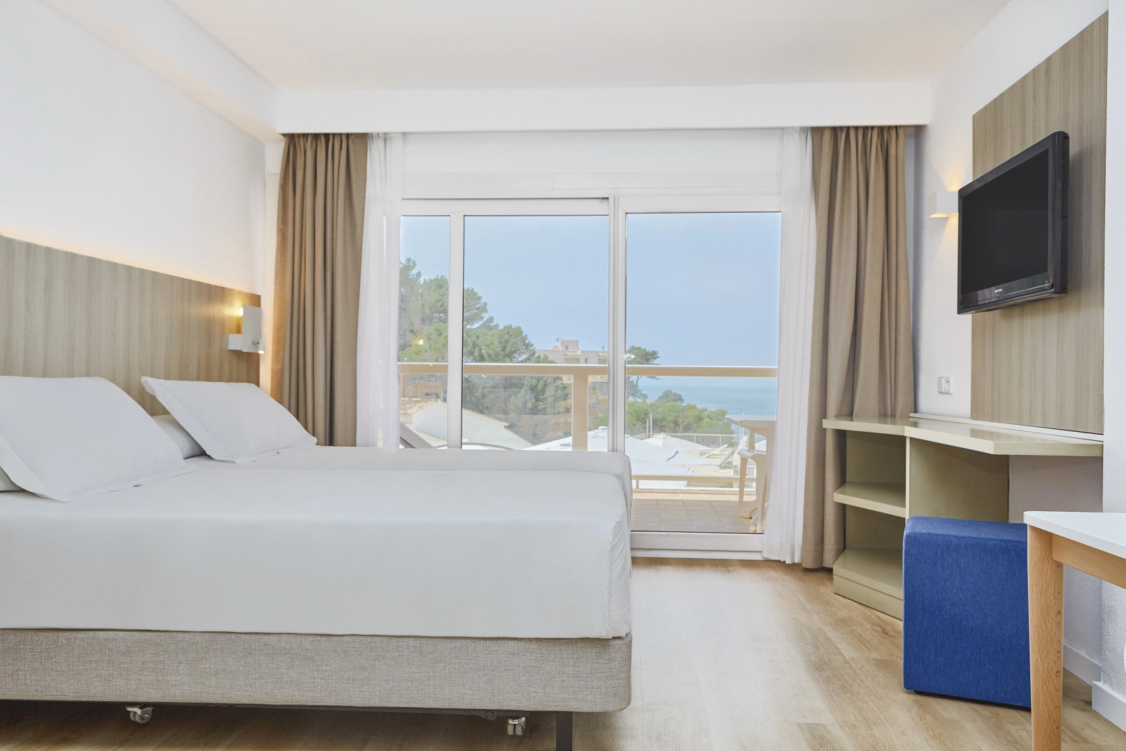 Universal Aparthotel Don Camilo