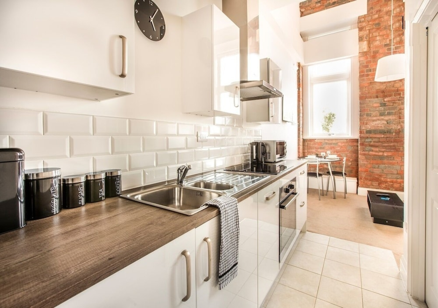 Grand 1 Bed View & Parking by Opulent