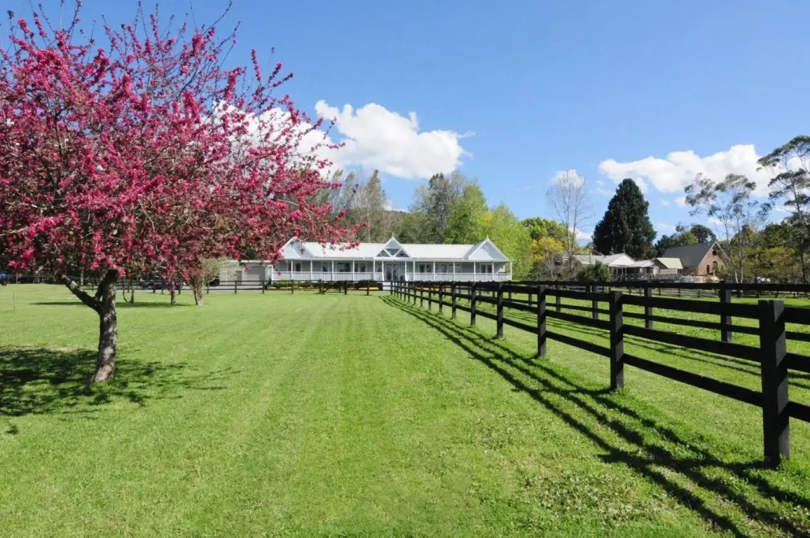 Rivermist - Luxury 6 bedrooms & 6 bathrooms!