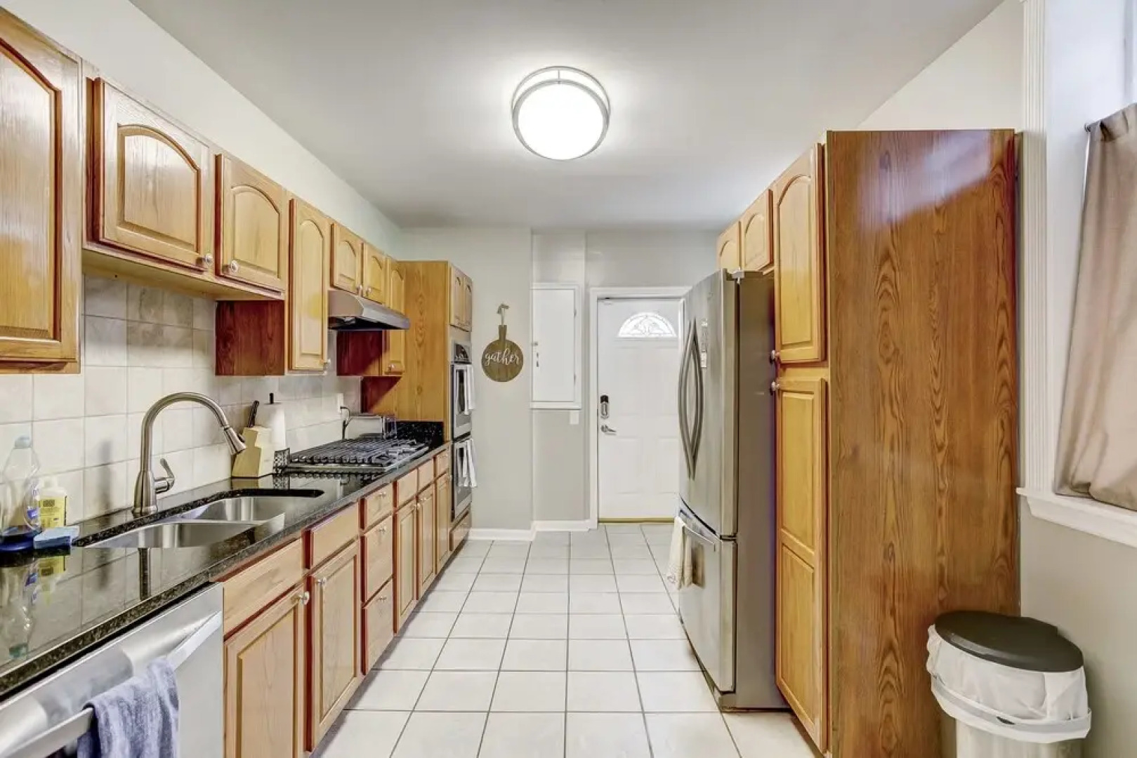 Lovely Home Next to Stadiums With Roofdeck&parking