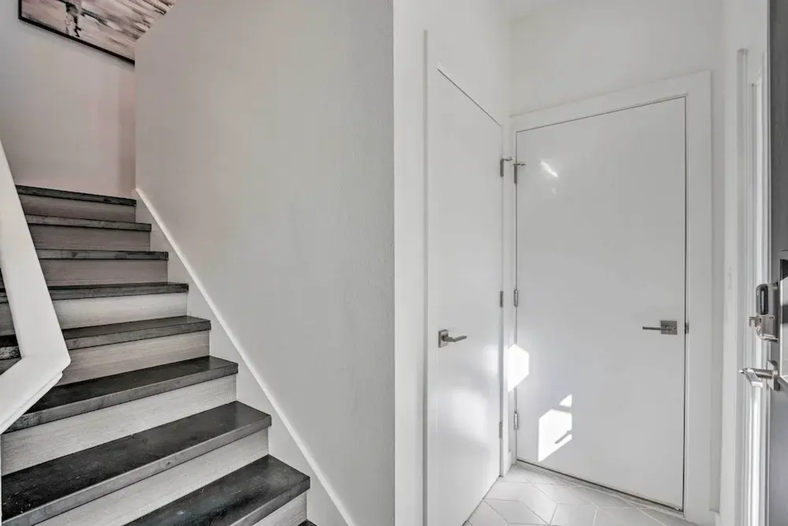 Modern Midtown Haven w/ Garage: Mt Rose Day Trips!