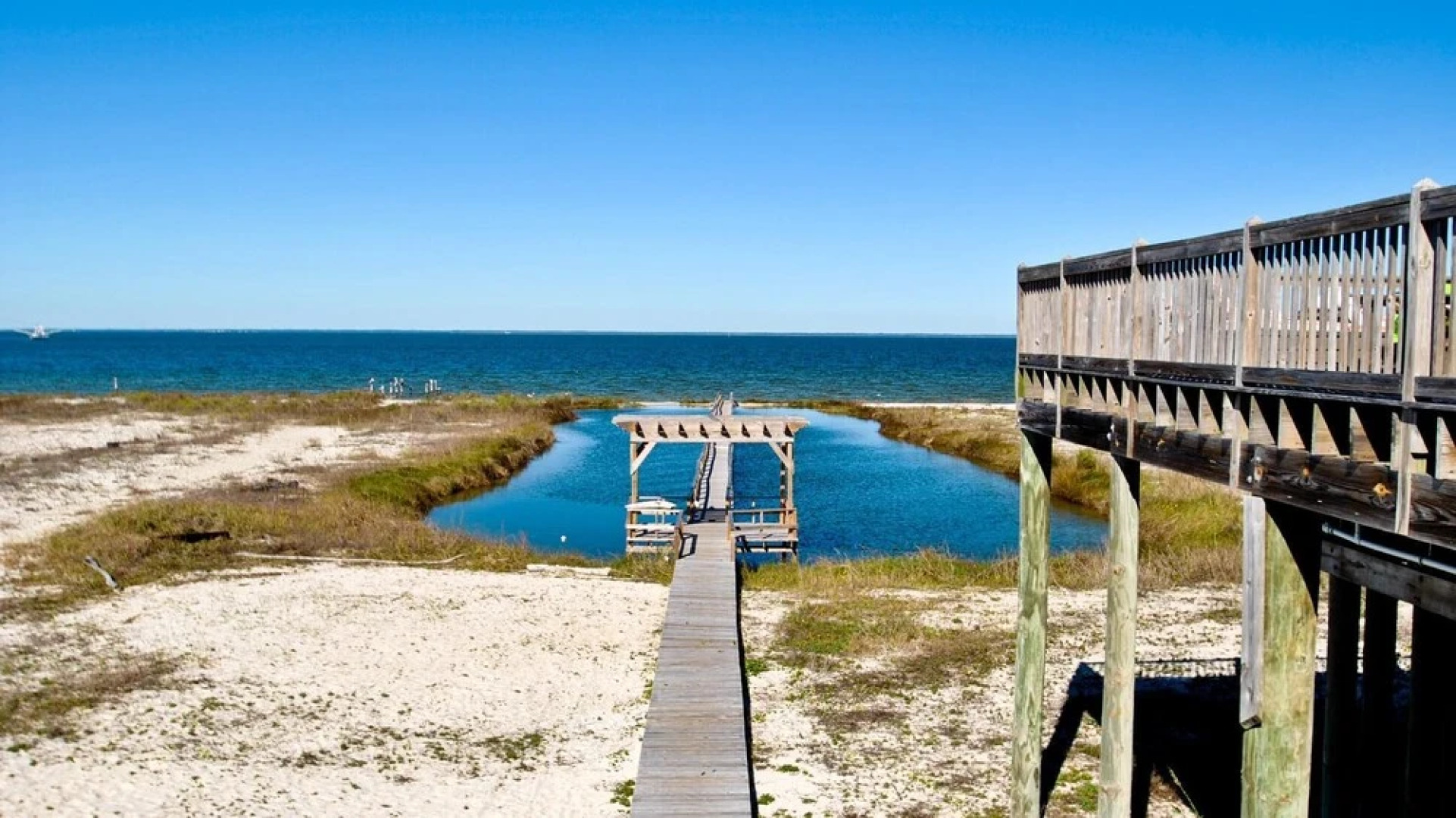 Tidal Wave - 2636 Bienville