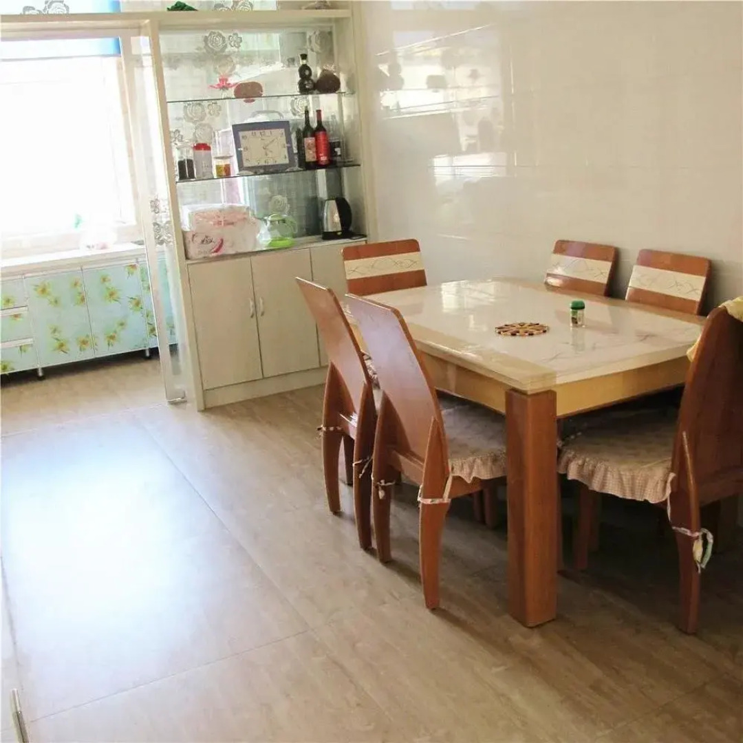 Desert Populus Family Hotel