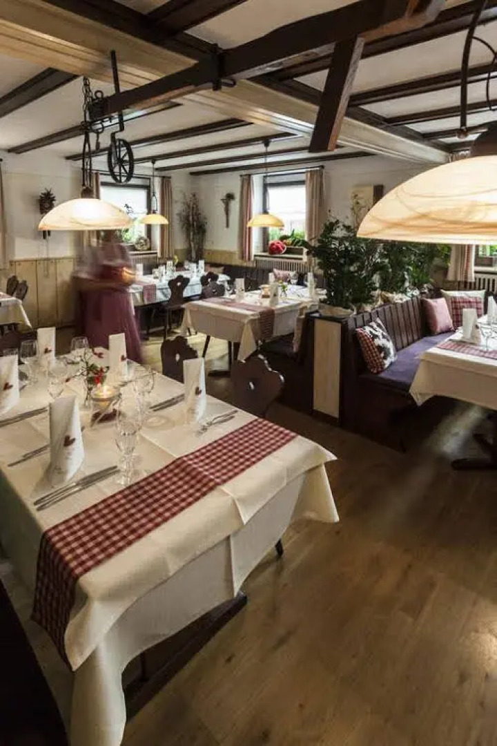 Отель Landgasthof zum Pflug