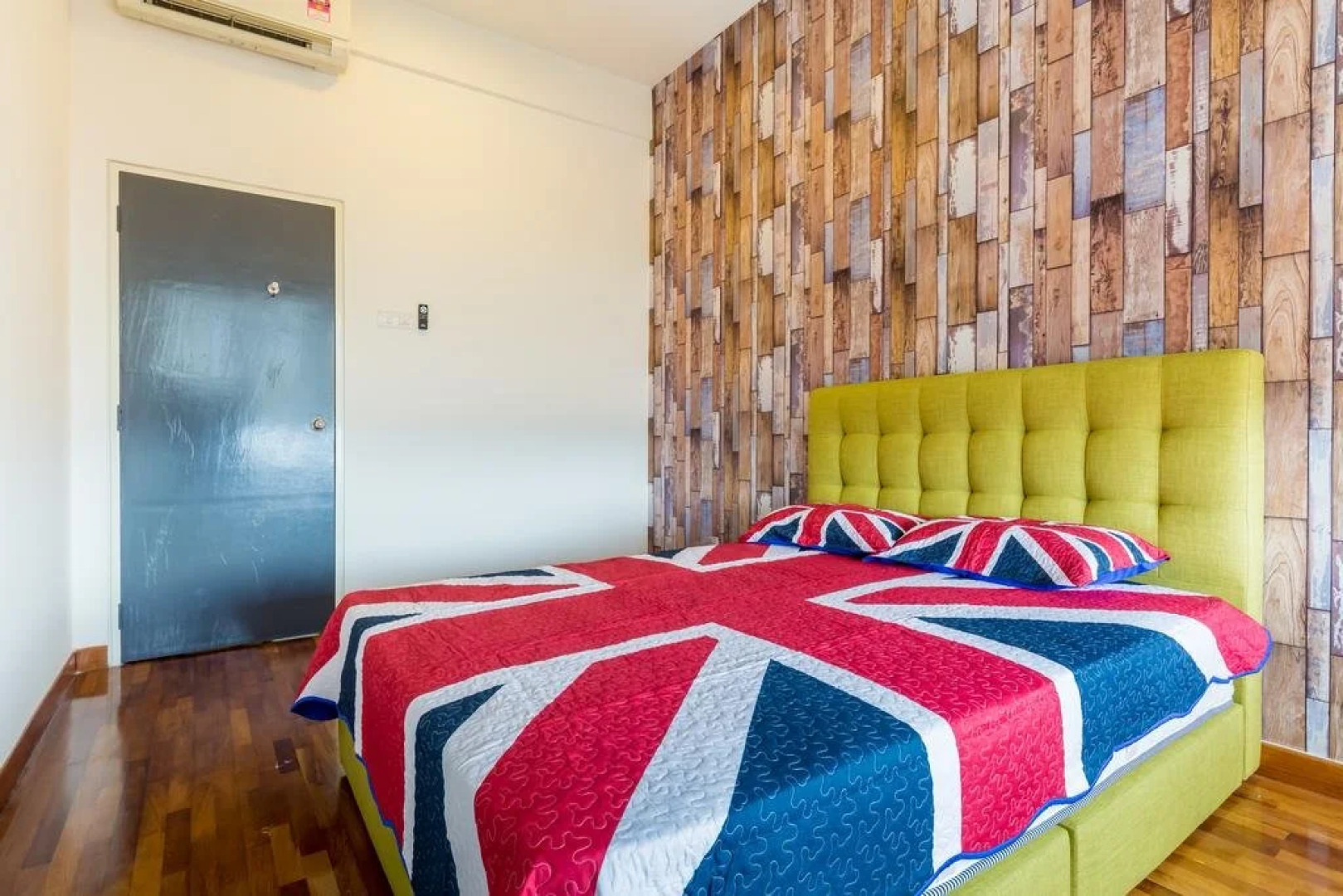 HomestayKite @ I-Residence