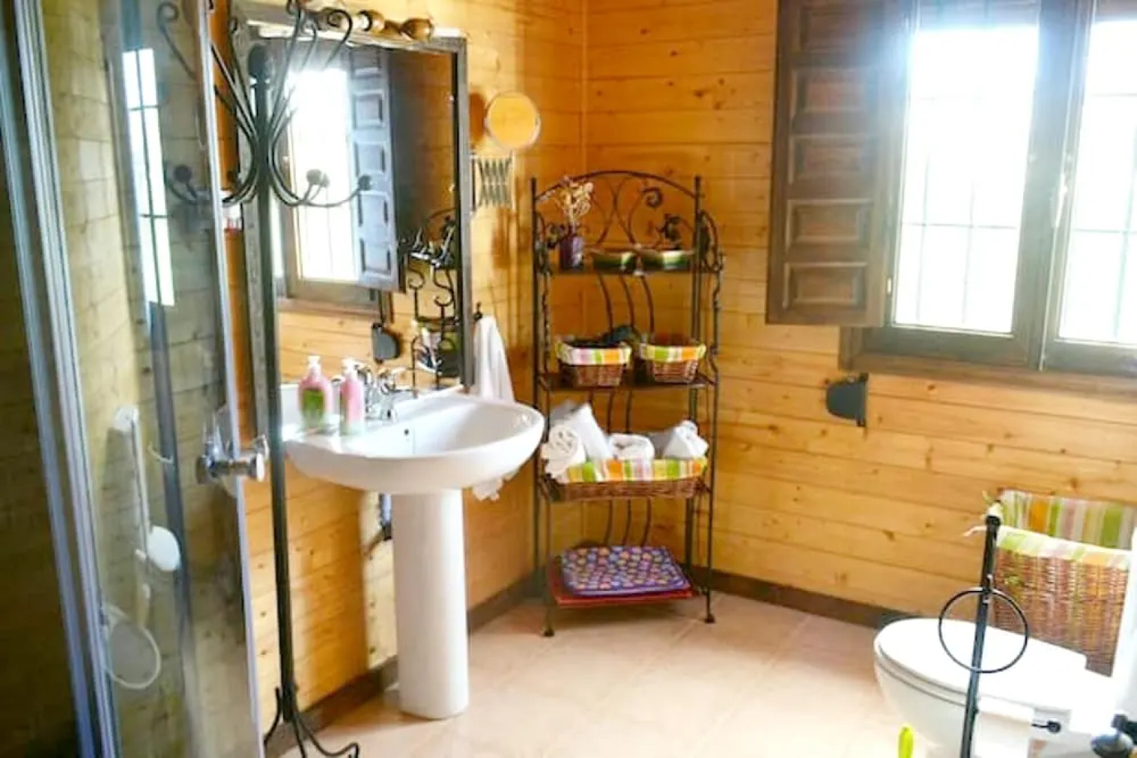 Villa With 3 Bedrooms in Ardales, With Wonderful Mountain View, Private Pool, Enclosed Garden - 31 km From the Beach