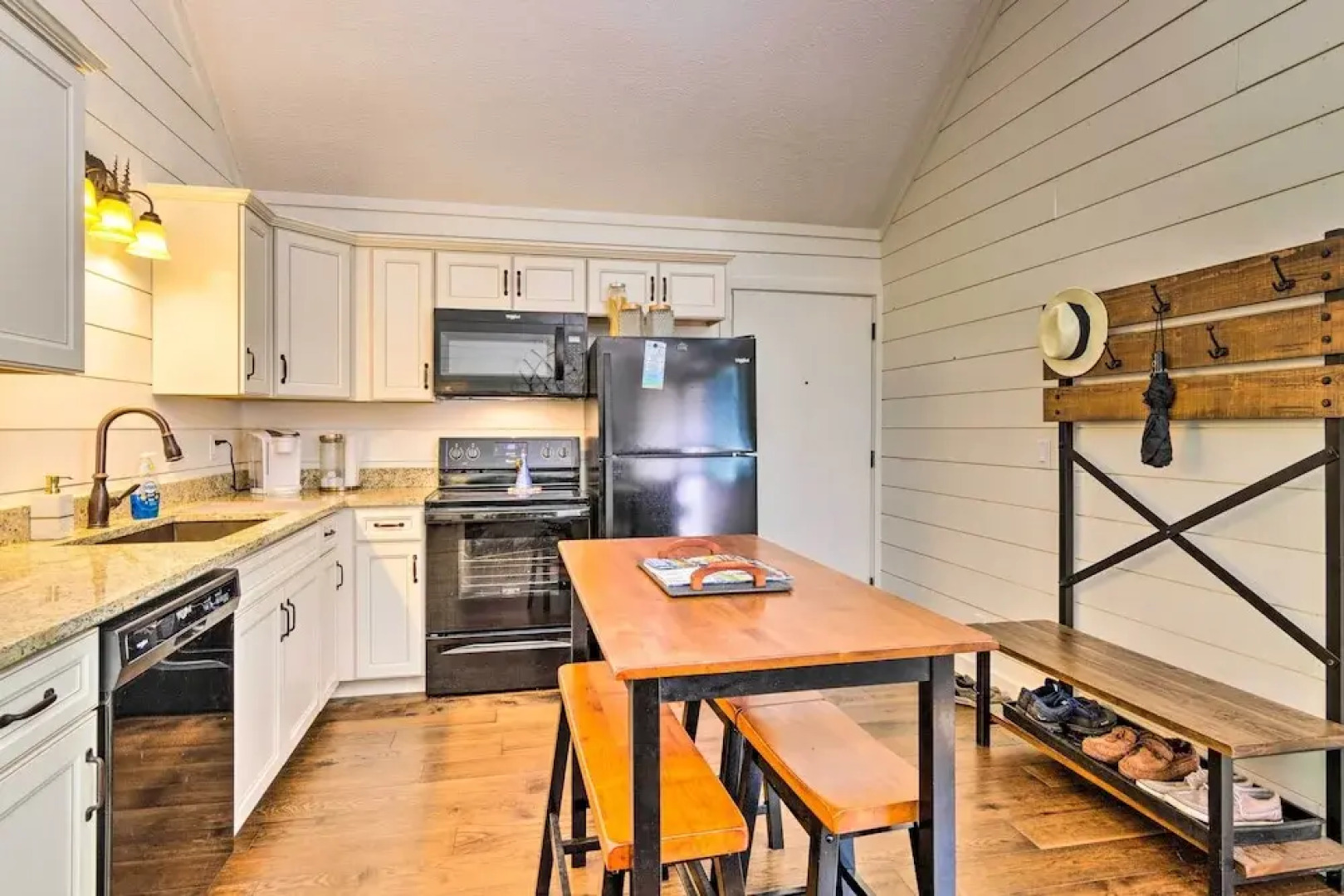 Elegant Sapphire Valley Studio w/ Resort Amenities