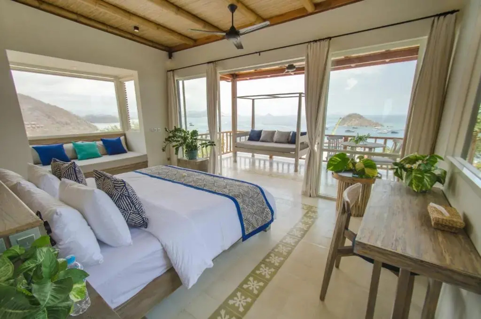 Bayview Gardens Hotel & Viewpoint