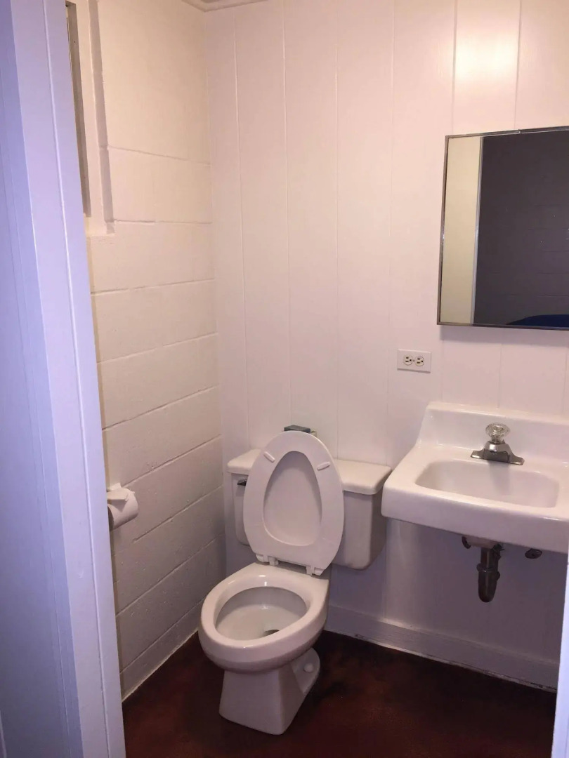 Tip Top Motel Cafe & Bakery