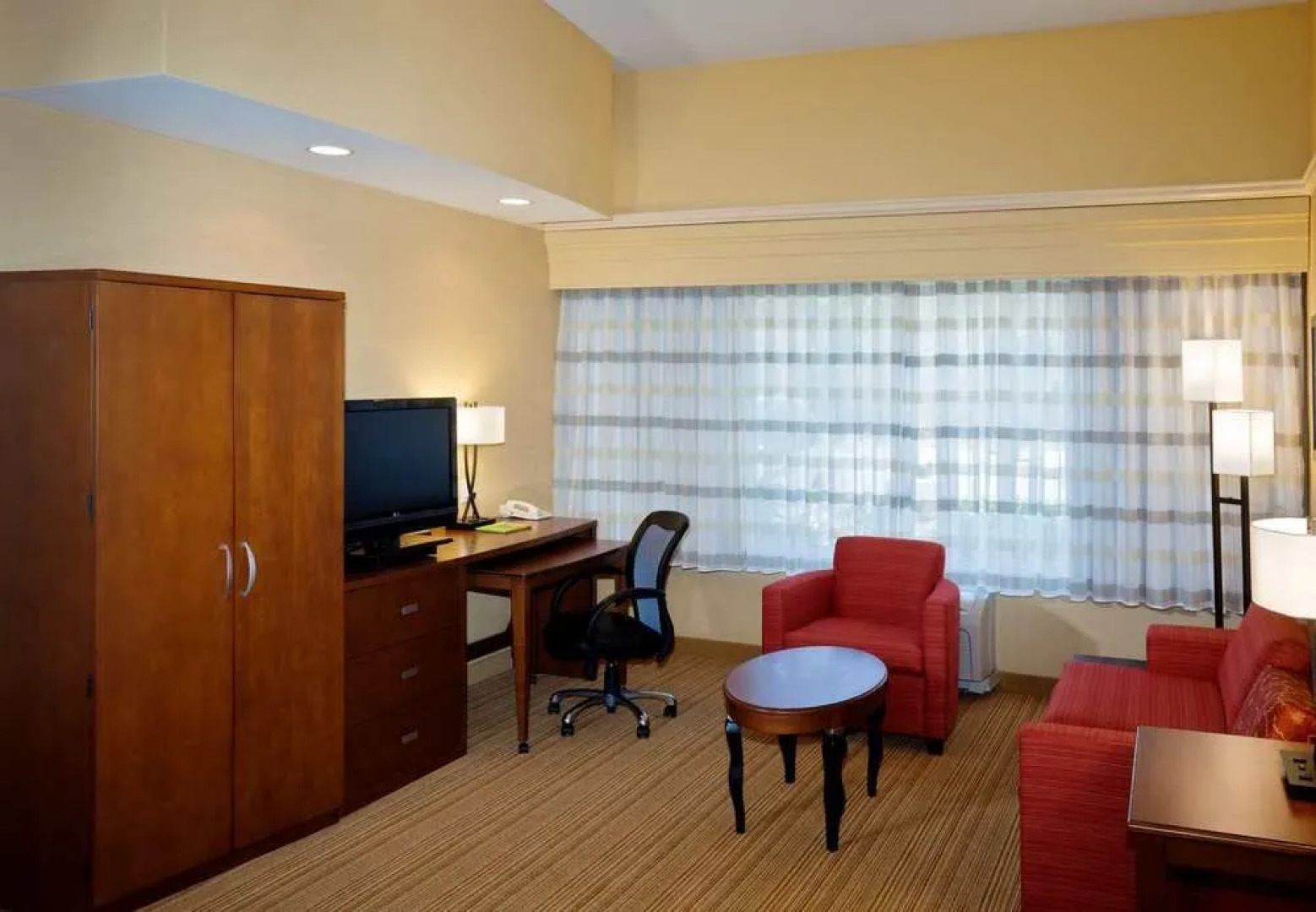 Courtyard Ventura Simi Valley