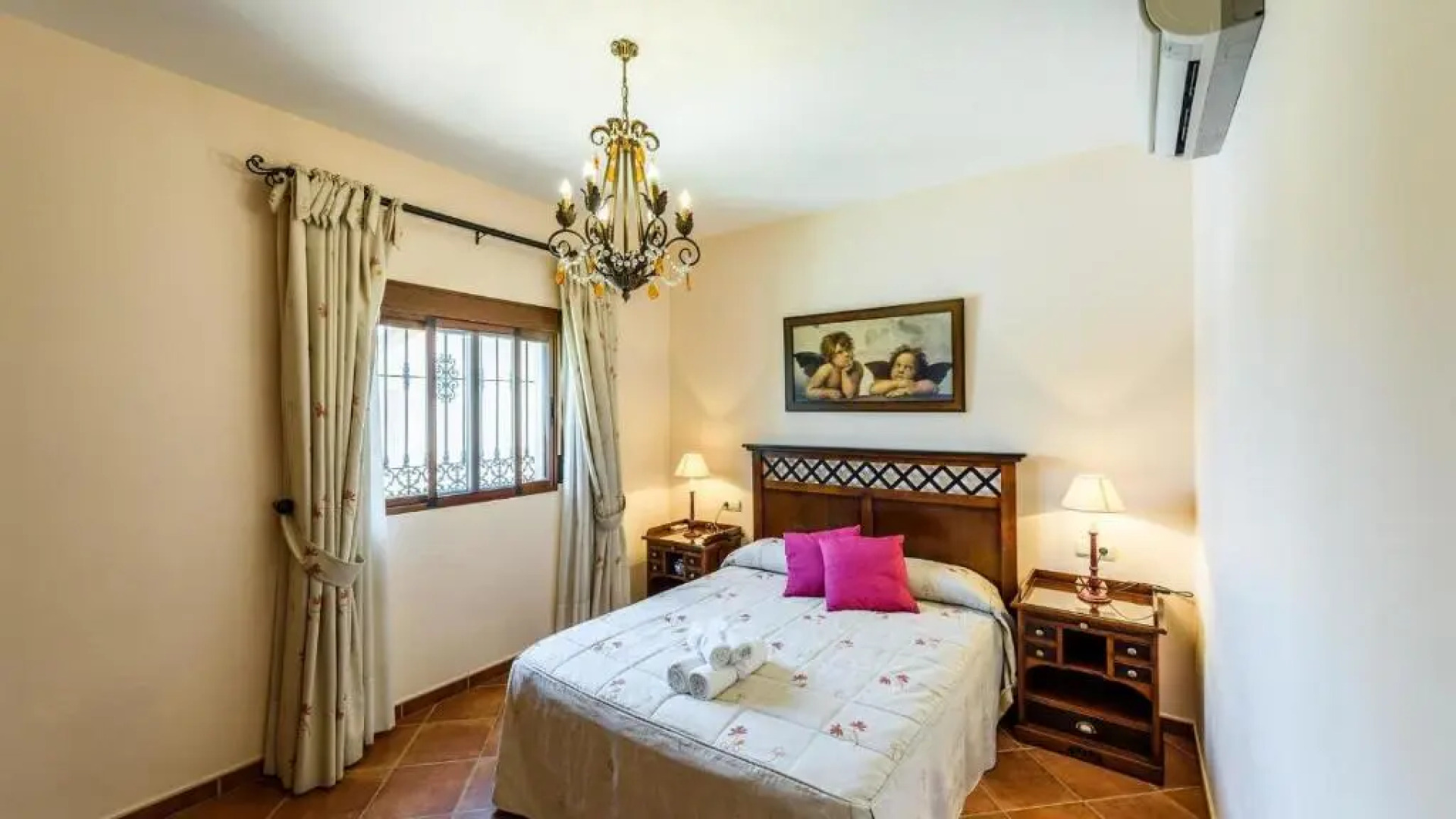 Cortijo Angela Vinuela by Ruralidays