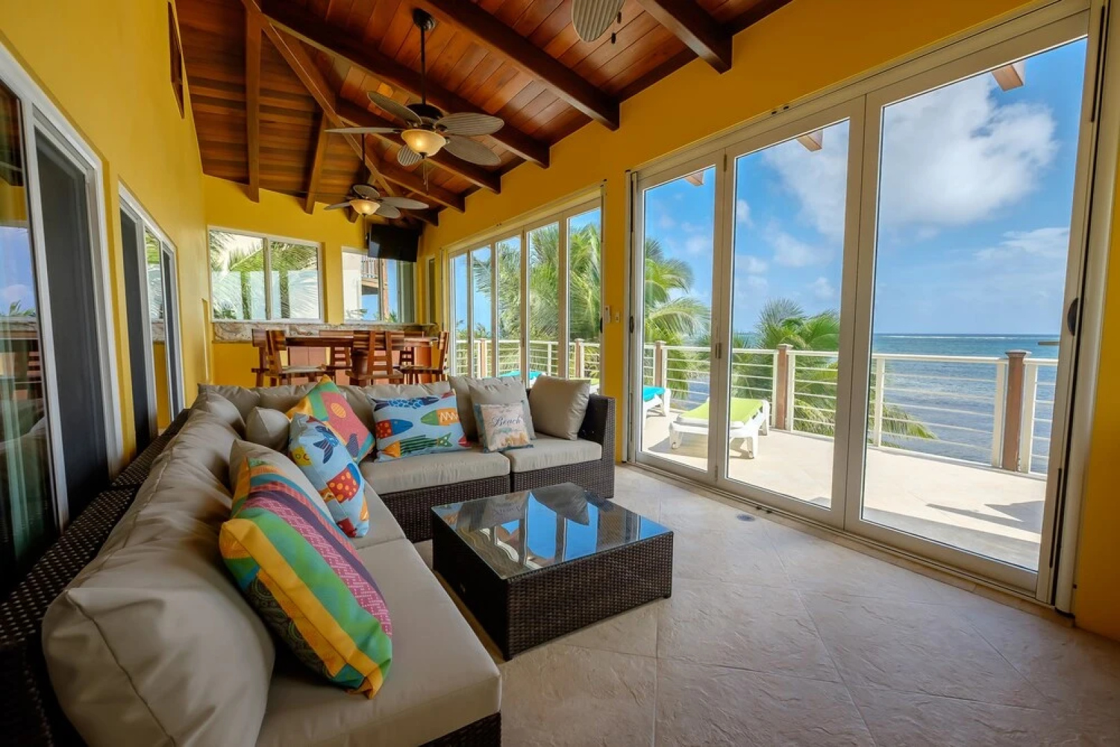 Casa De Bonita 4 Bedroom Home by RedAwning