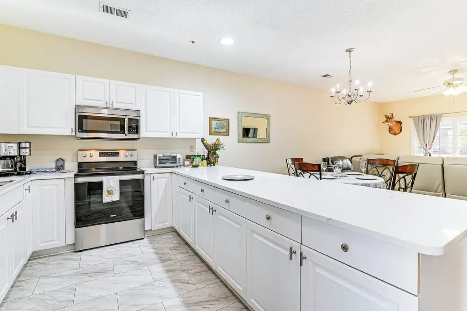 6 Mi to Myrtle Beach Hot Spots: Cozy Condo!