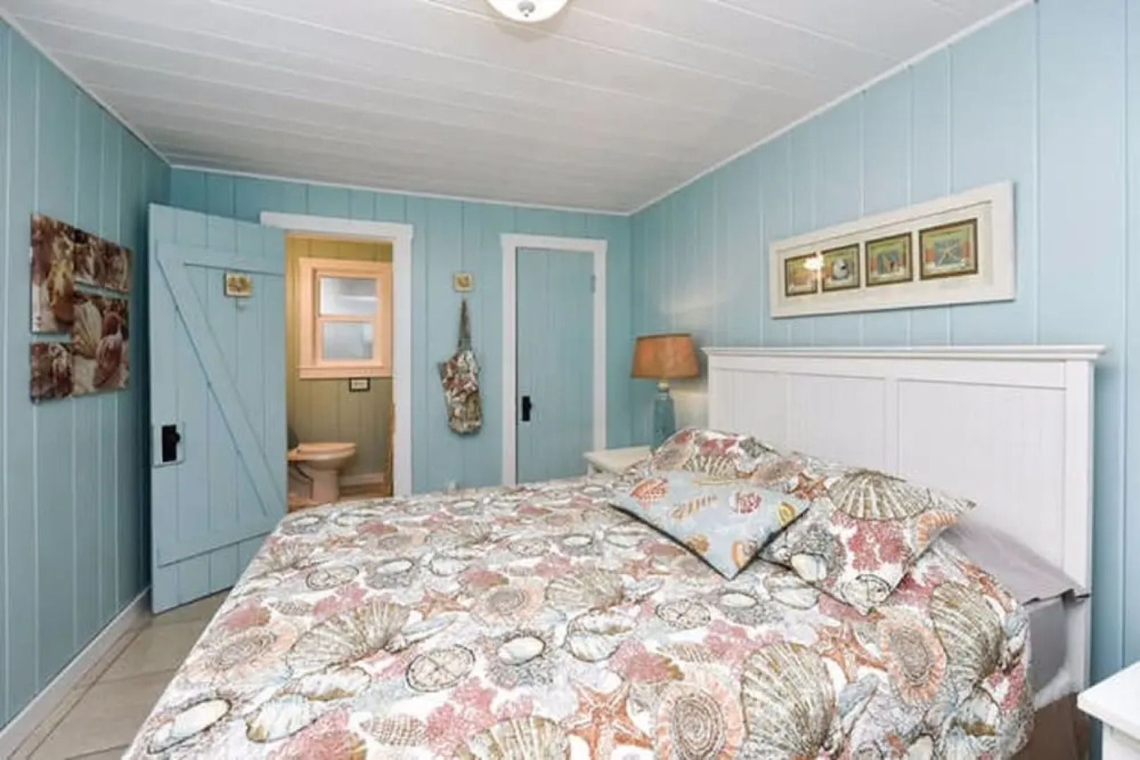 A House on Siesta Beach by Beachside Management