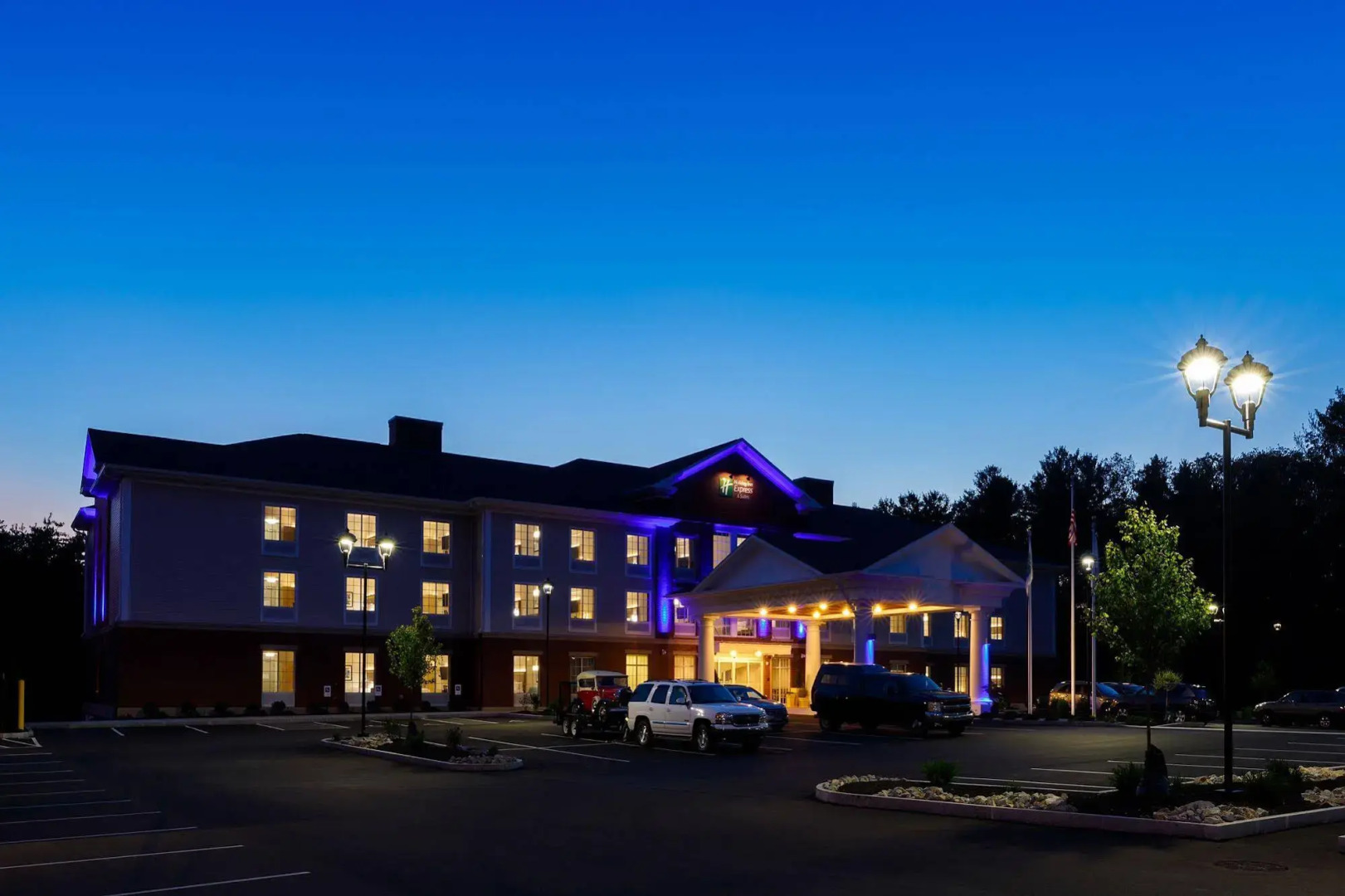 Holiday Inn Express & Suites Sturbridge by IHG
