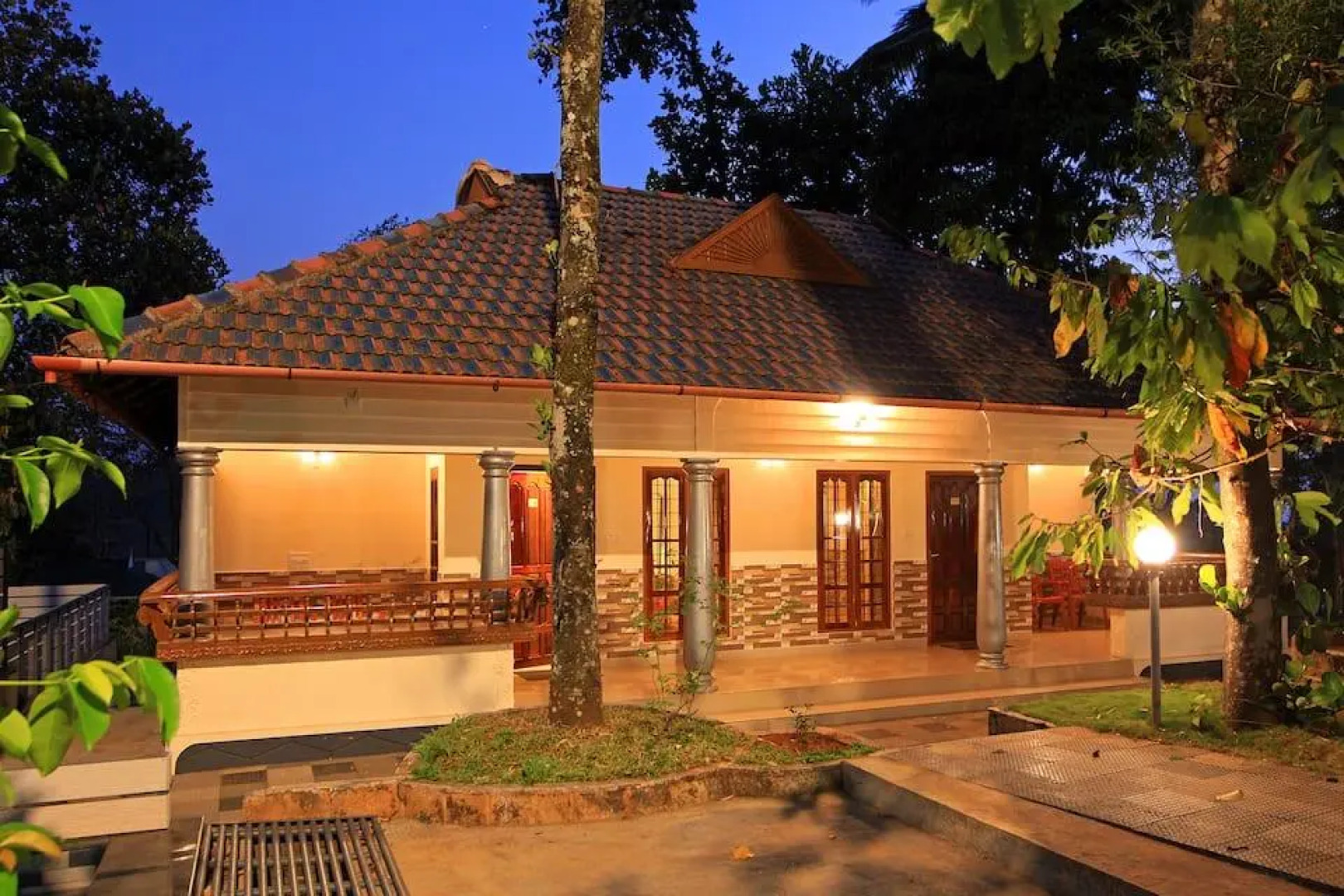 Lake n Hills Resorts