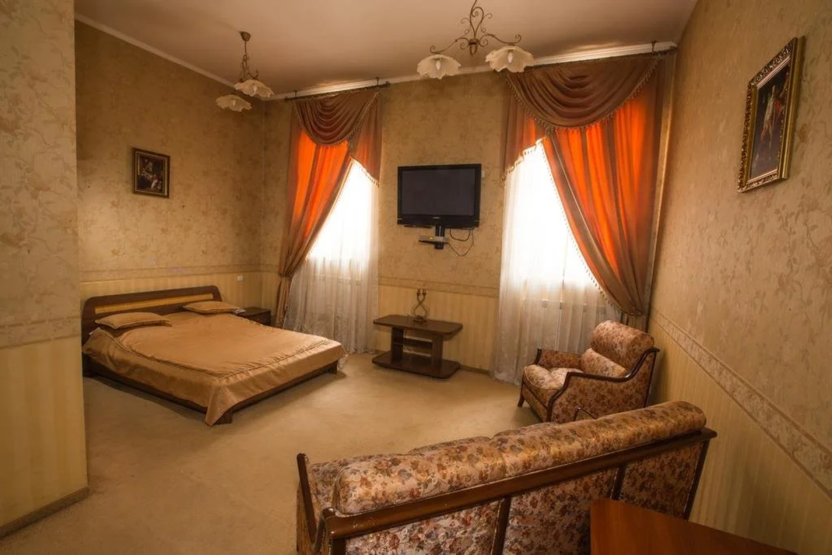 Отель Magnat Lux