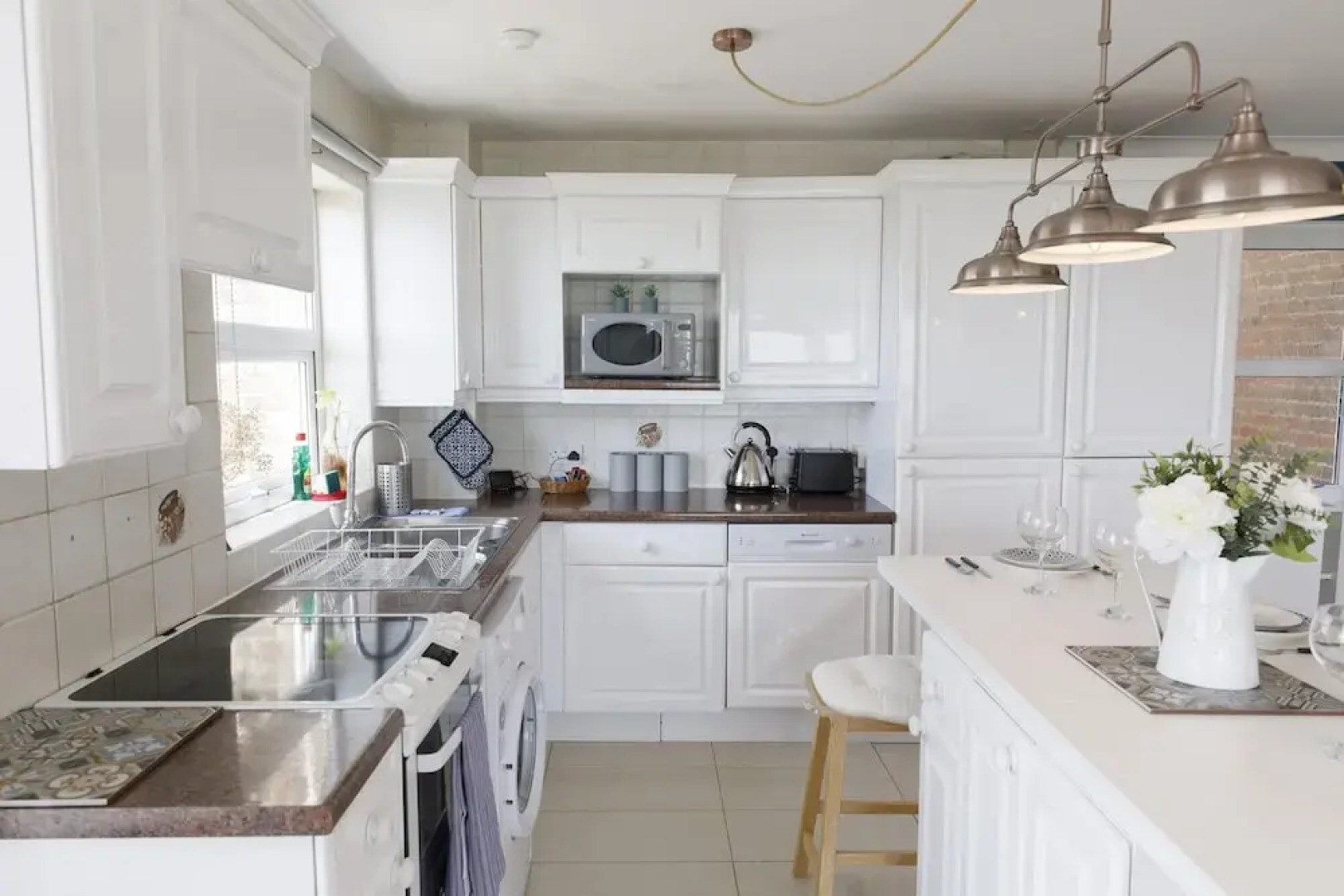 Lancing Seascape With Seaview By My Getaways