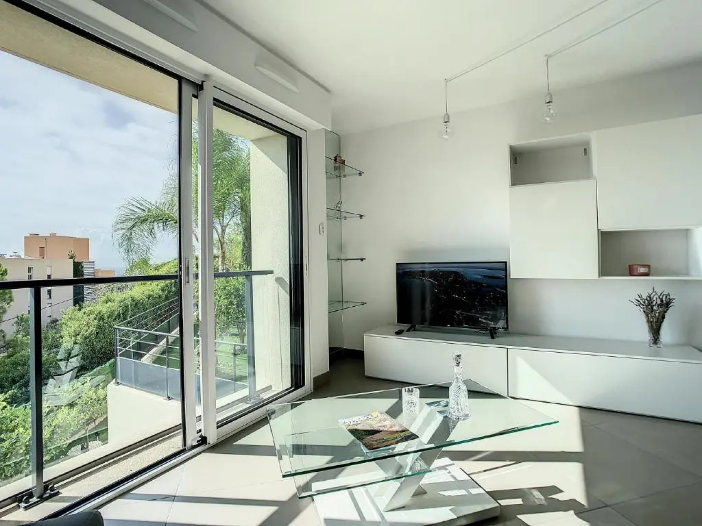 Sea view and terrasse near Monaco