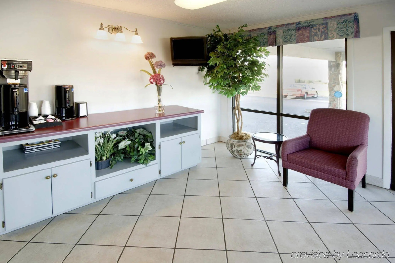 Daybreak Suites Extended Stay - Dothan