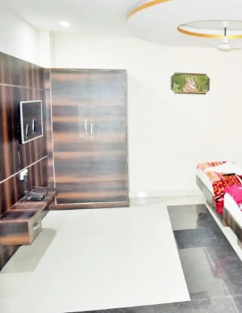 Hotel Grand Palace By WB Inn