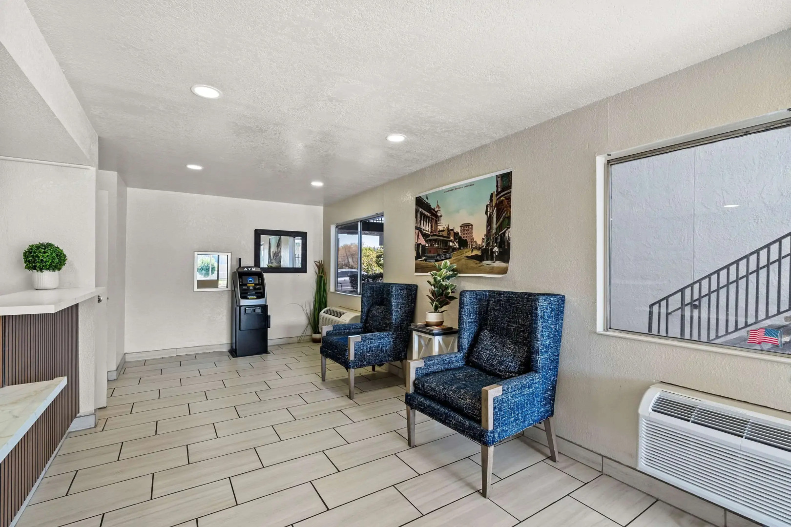 Econo Lodge Stockton near I-5 Fairgrounds