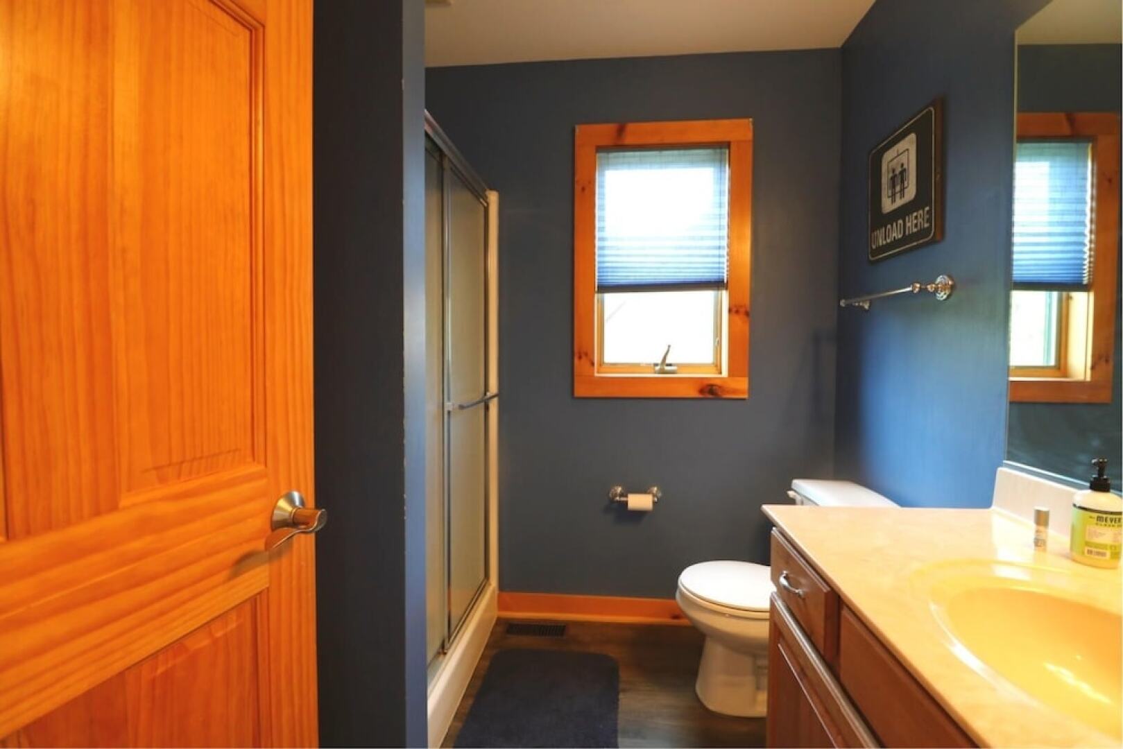 Northwood Views 4 Bedroom Chalet by Redawning