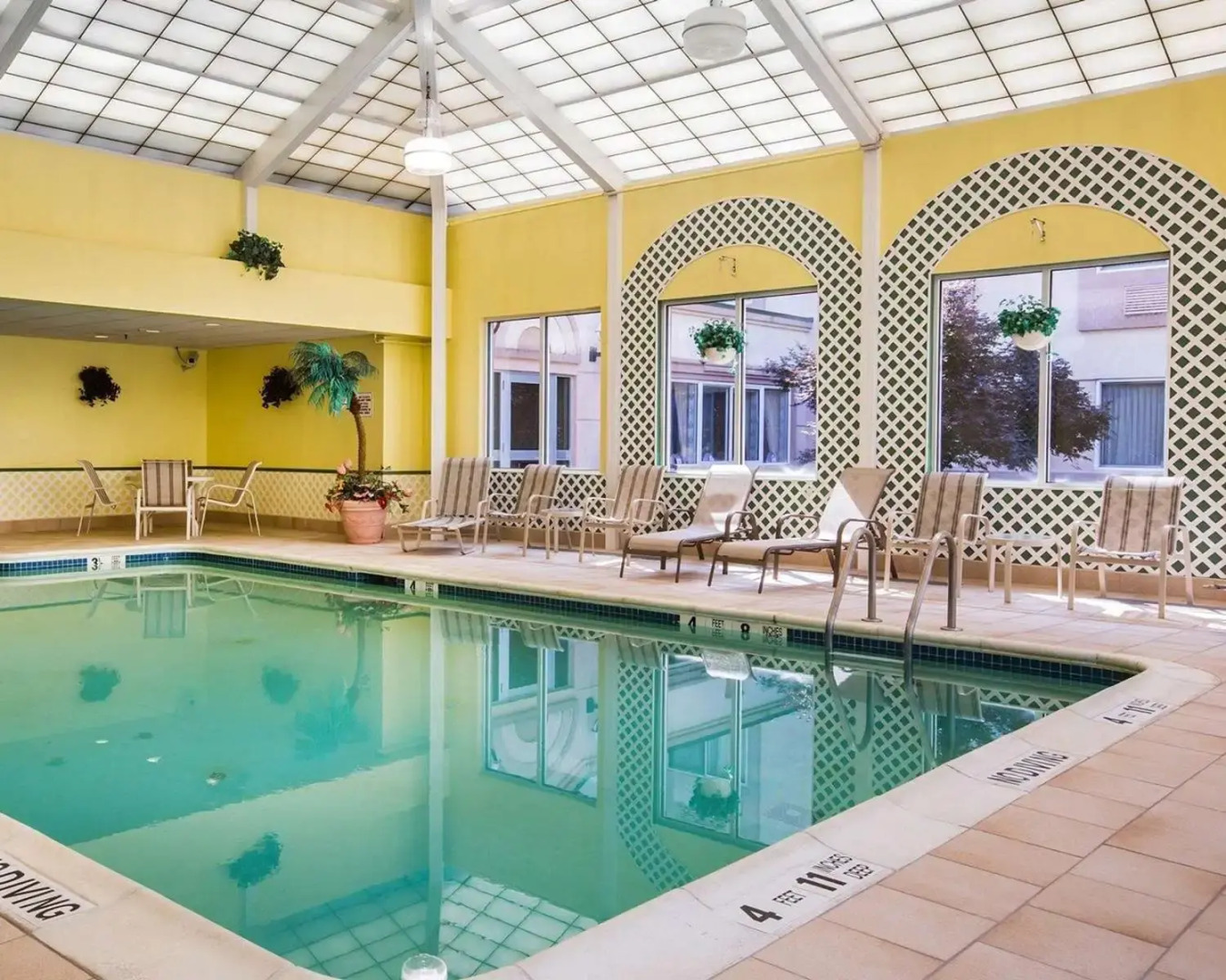 Holiday Inn Express & Suites Hawthorne Elmsford North by IHG