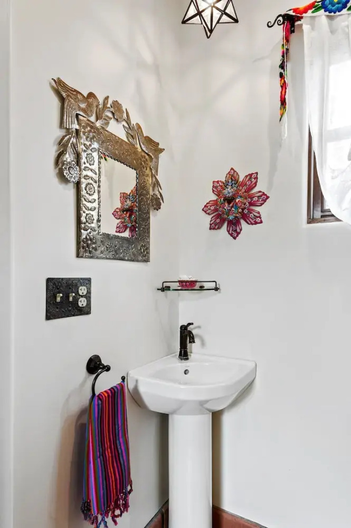 Casa de Lujo - Spanish Seaside Retreat