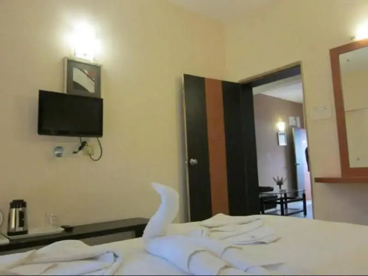 Hotel Sagar Tarang (Berries Group)