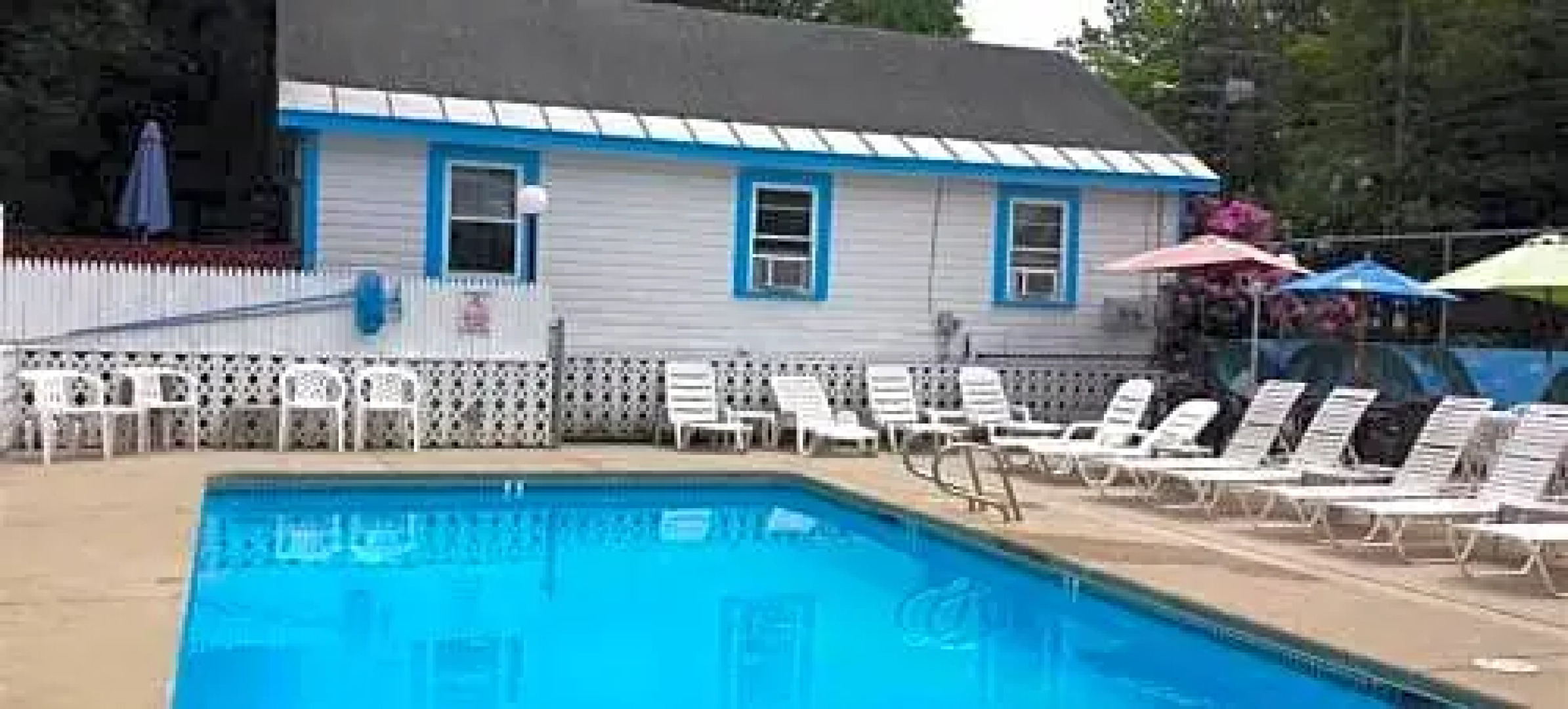 Weirs Beach Motel and Cottages