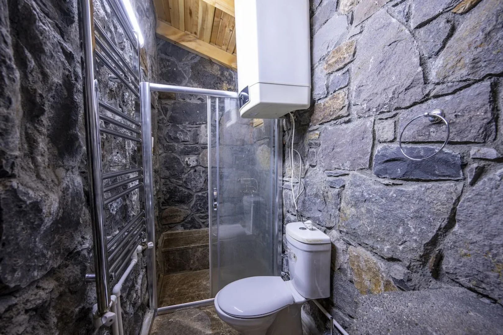 Doğunun Taş Evleri