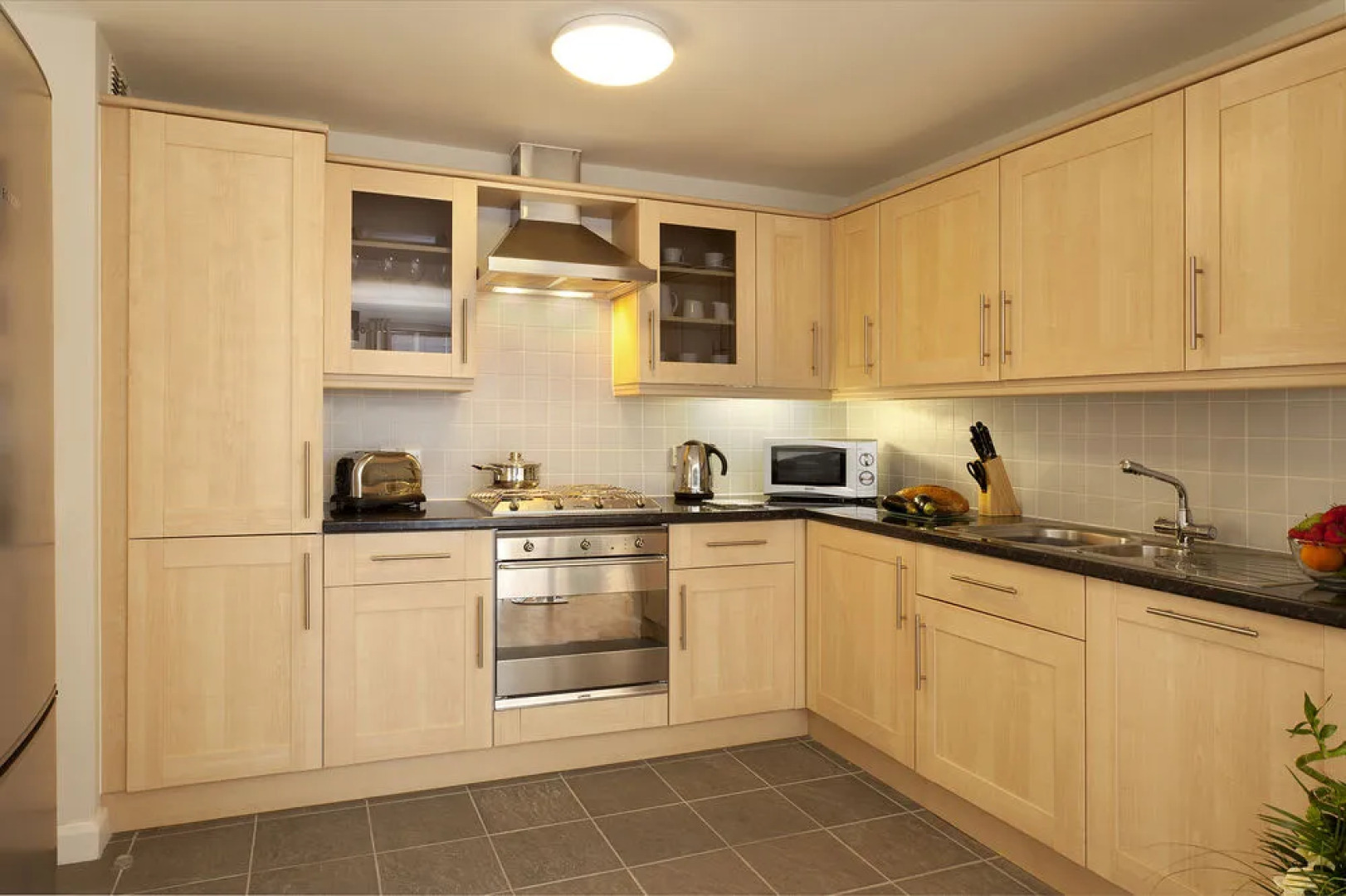 SACO Bracknell - Summer Place