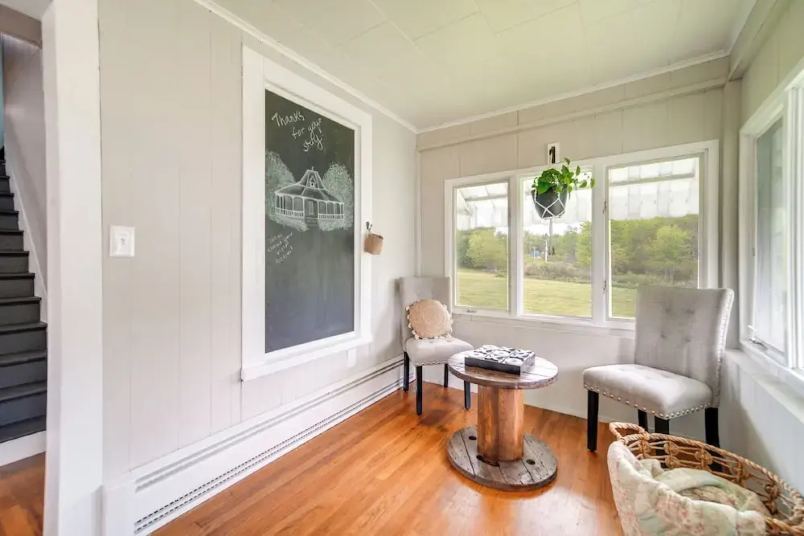 Historical Magnesia Springs Home, Near Kayaking!