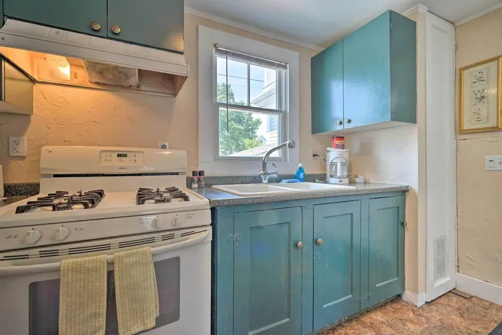 Provincetown Apartment, Steps to Commercial Street