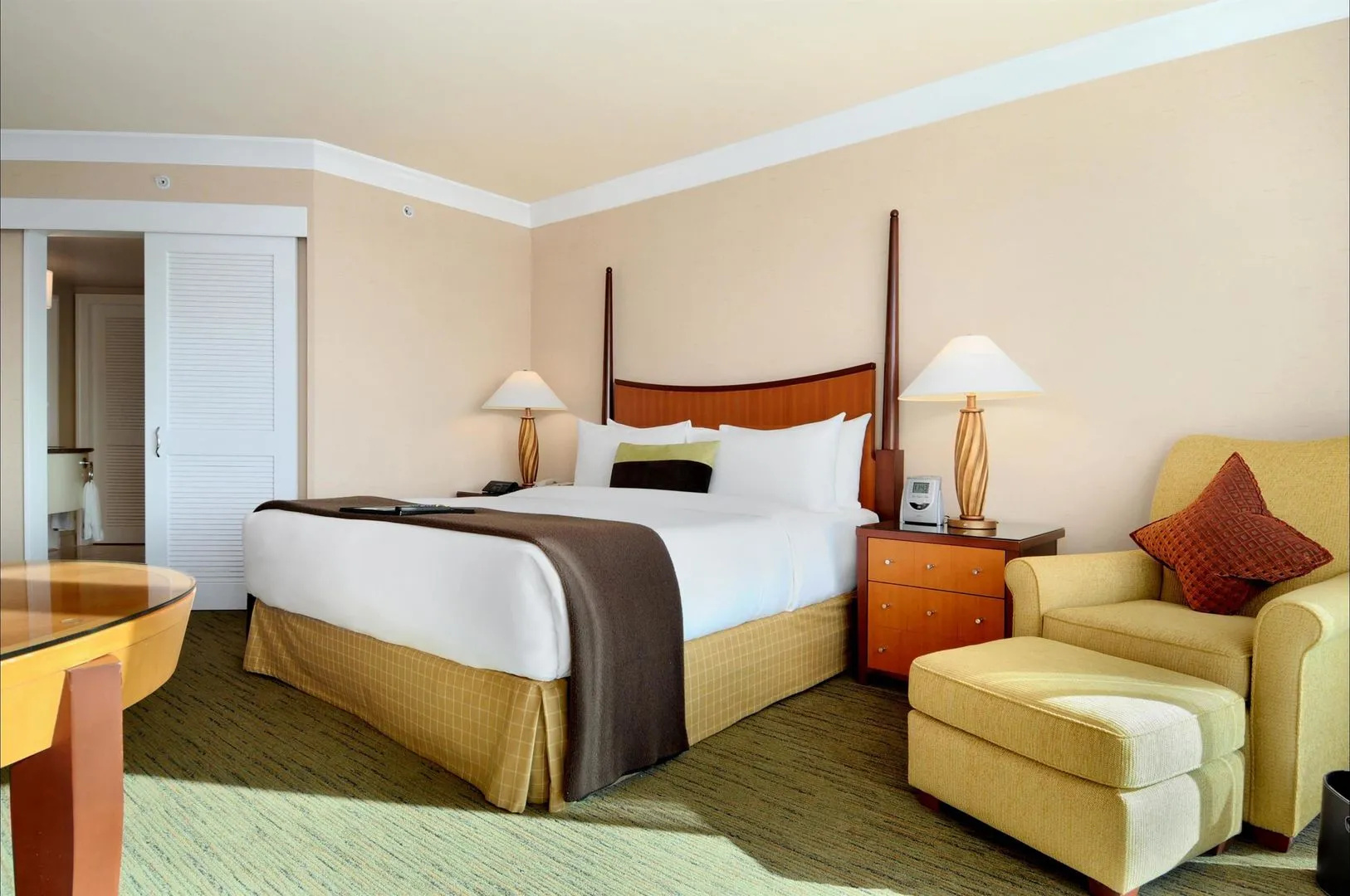 Fairmont Vancouver Airport In-Terminal Hotel
