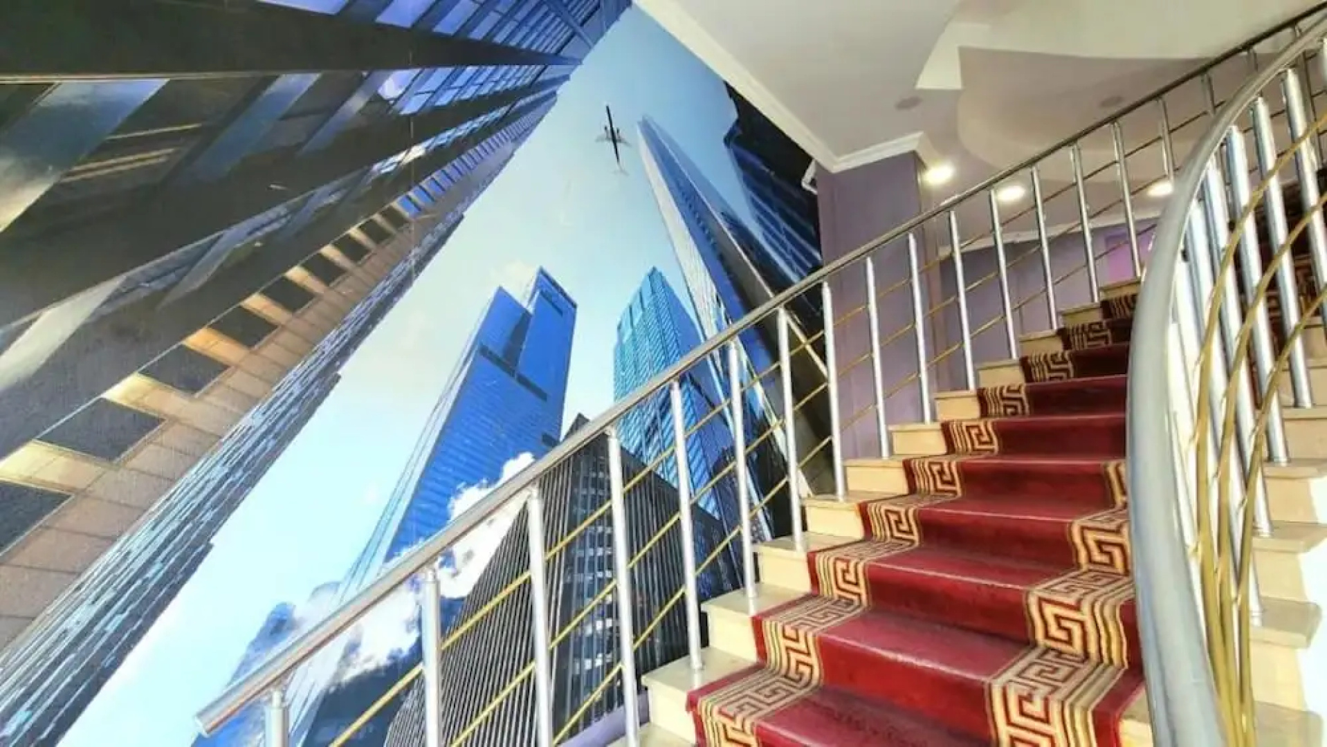 Ariva Center Hotel