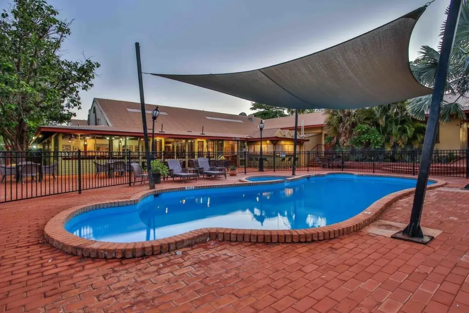 Kimberley Hotel Halls Creek