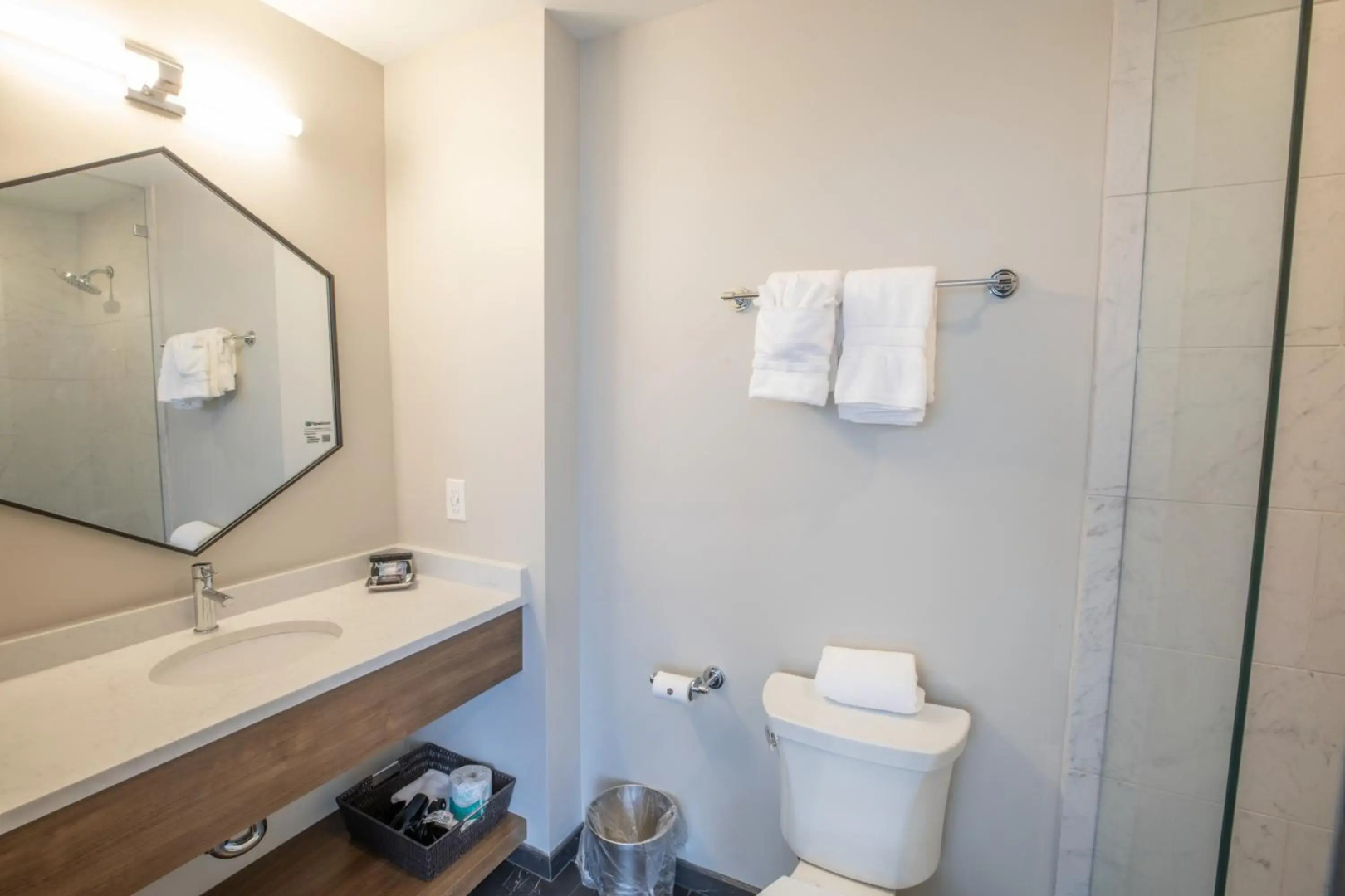 The Bee Hotel Danville