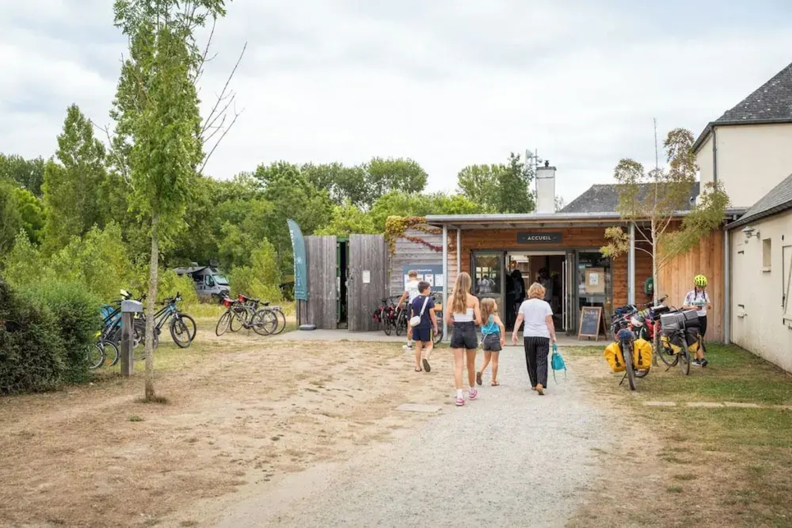 Camping dAngers du Lac de Maine